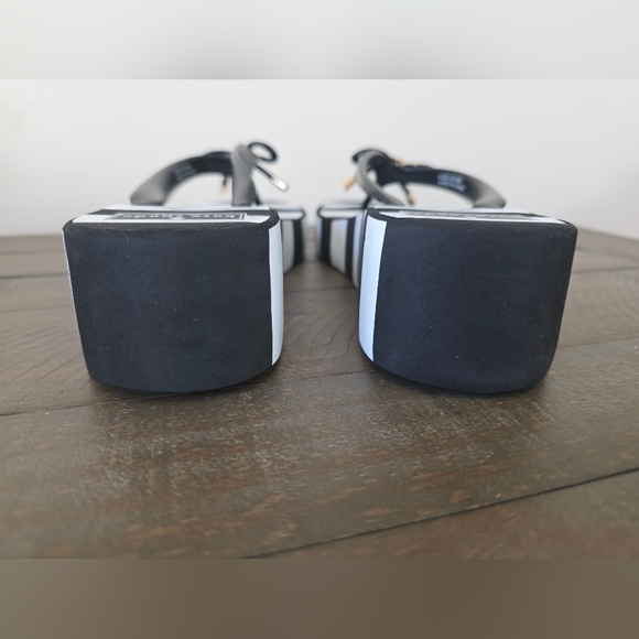 Kate Spade NY Black White Stripe Flip Flop Sandlas Bow Gold Logo SZ- 8 Like New - Picture 9 of 14